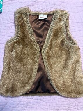 Hanna Andersson faux fur vest